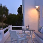 Tonia Paros * Χρυσή Ακτή