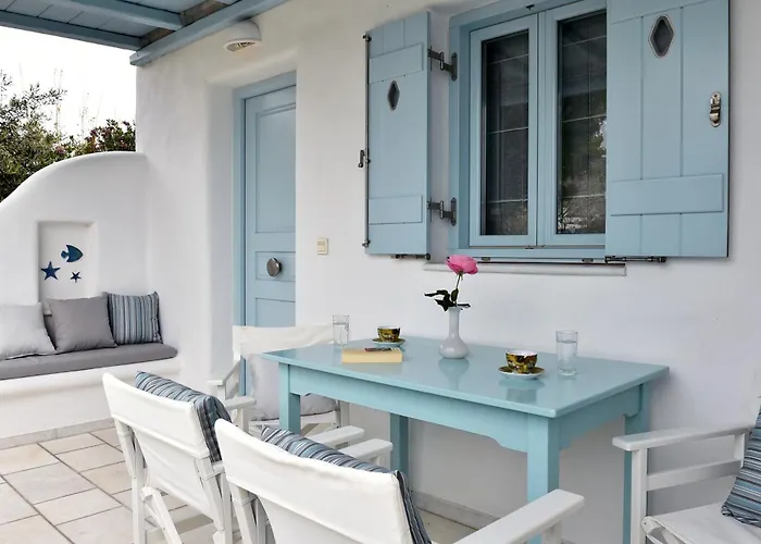 Tonia Paros * Chrisi Akti (Paros)