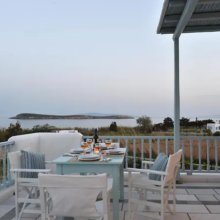 Tonia Paros * Chrisi Akti (Paros)