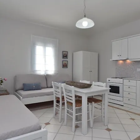 Apartamento Tonia Paros *