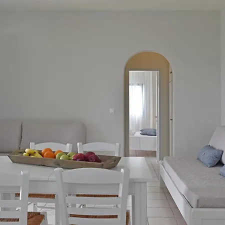 Tonia Paros Apartament *