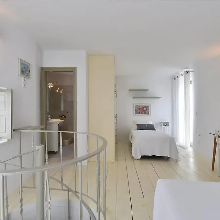 Apartamento Tonia Paros *