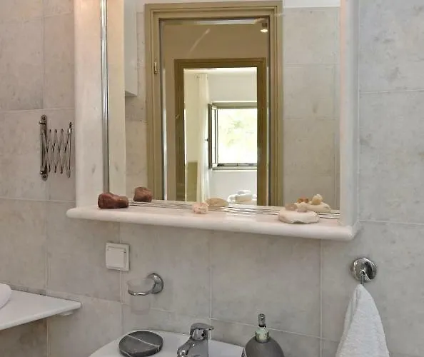 Apartment Tonia Paros *